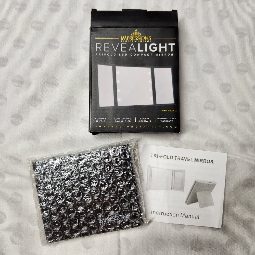 Impressions Vanity - Revealight - Trifold LED Compact Mini Mirror - Pro Black